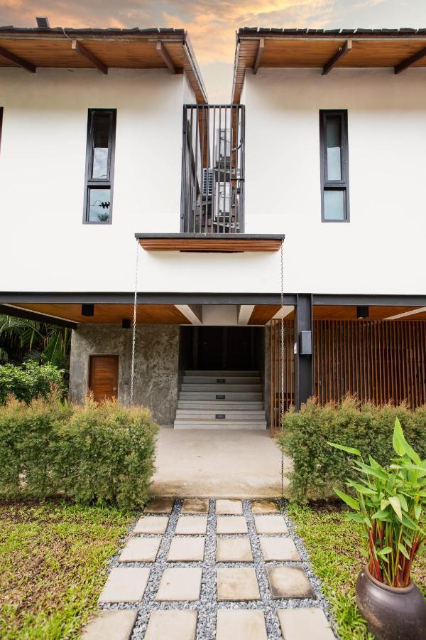 In My Place Cafotel Khlong Thom Экстерьер фото