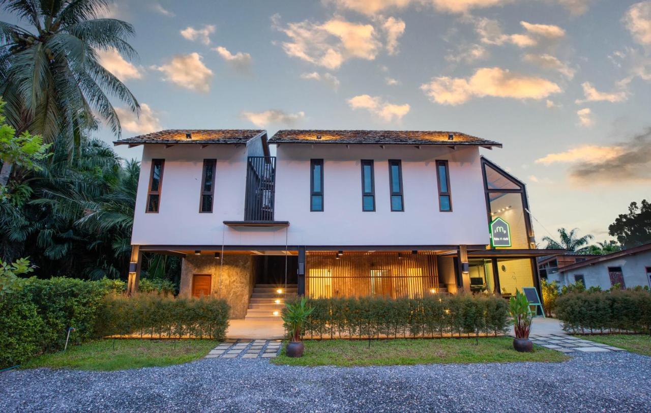 In My Place Cafotel Khlong Thom Экстерьер фото