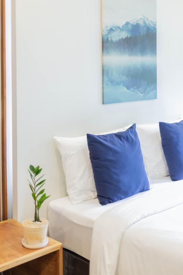 In My Place Cafotel Khlong Thom Экстерьер фото